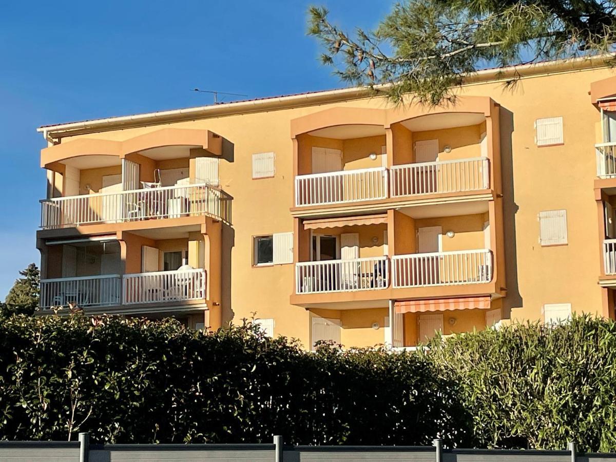 Apartment Newly Renovated Aircond-Wifi-Pool-Sea View-150M To Beaches- Saint Aygulf Bagian luar foto